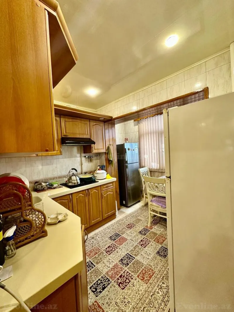 Satılır 5 otaqlı Mənzil Köhnə tikili 130 m² Qara Qarayev m. - şəkil 9