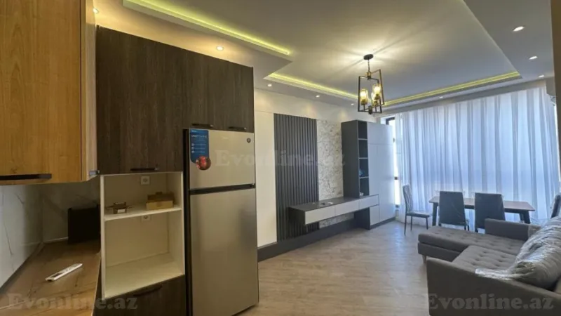 3 otaqlı Mənzil 95 m² Xətai m. Satılır