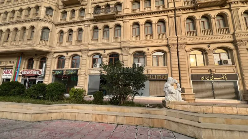 Obyekt 80 m² Xətai m. Kirayə verilir