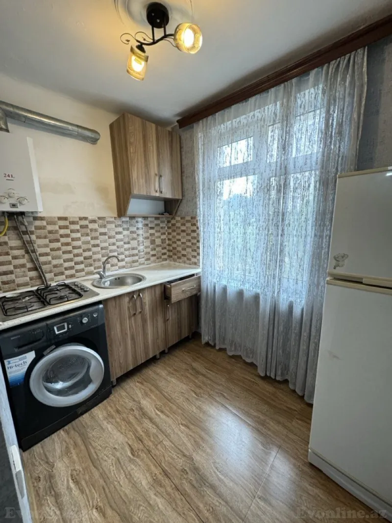 Kirayə verilir 1 otaqlı Mənzil Köhnə tikili 40 m² İnşaatçılar m. - şəkil 7