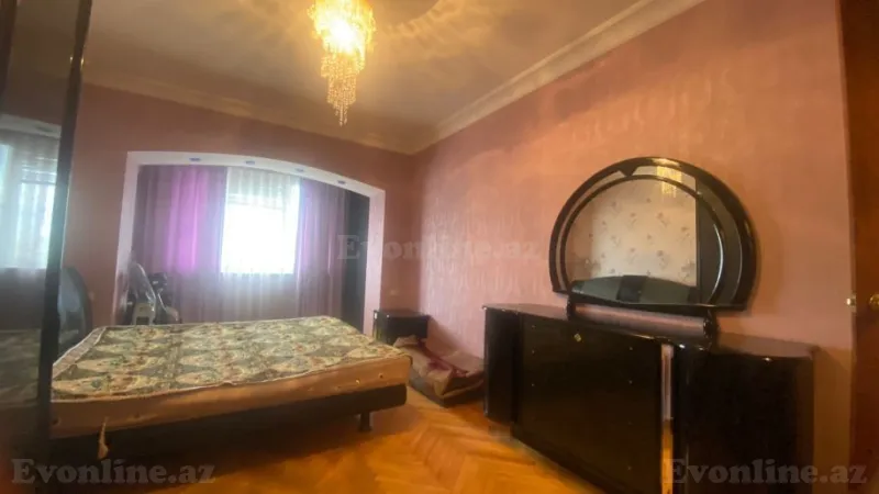 Satılır 4 otaqlı Mənzil Köhnə tikili 105 m² Yasamal - şəkil 4