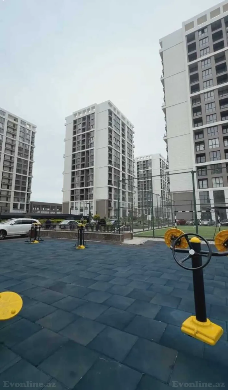 3 otaqlı Mənzil 147 m² Koroğlu m. Satılır