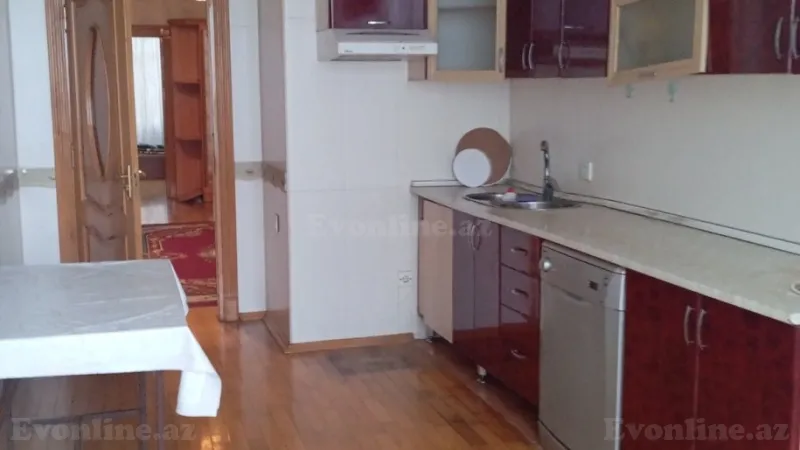 Kirayə verilir 3 otaqlı Mənzil Yeni tikili 132 m² 8 Noyabr m. - şəkil 9