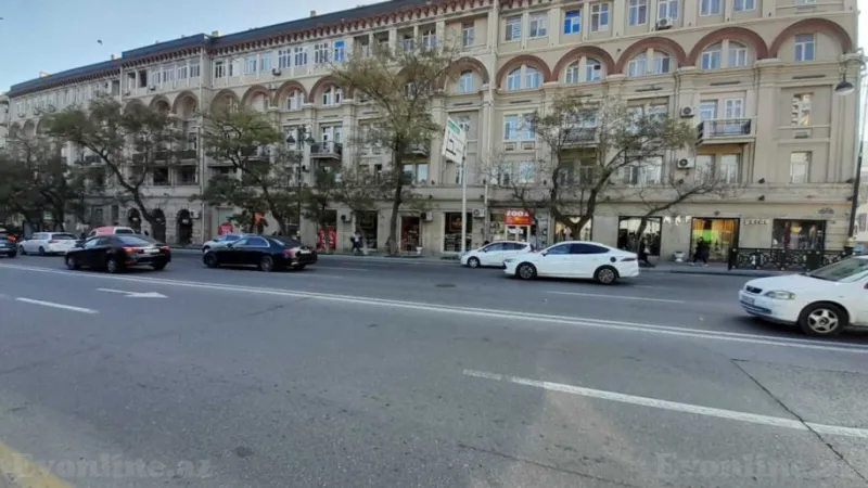 Satılır 3 otaqlı Mənzil Köhnə tikili 95 m² Nəsimi r. - şəkil 2