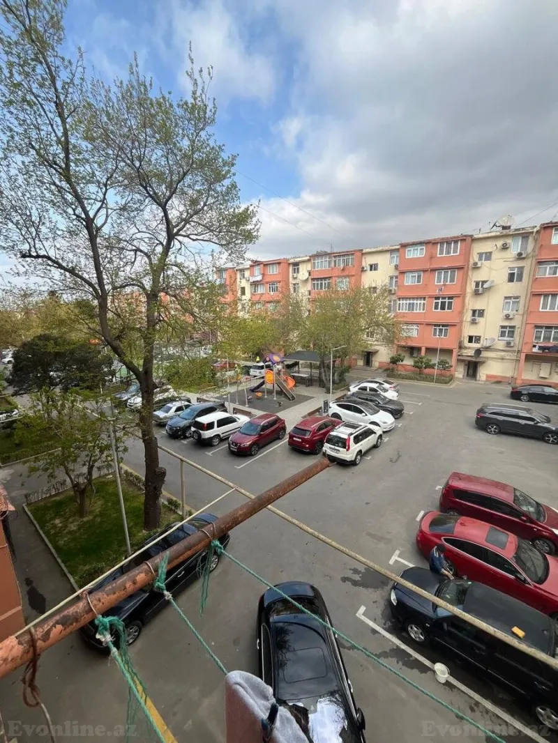2 otaqlı Mənzil 36 m² Xalqlar Dostluğu m. Satılır