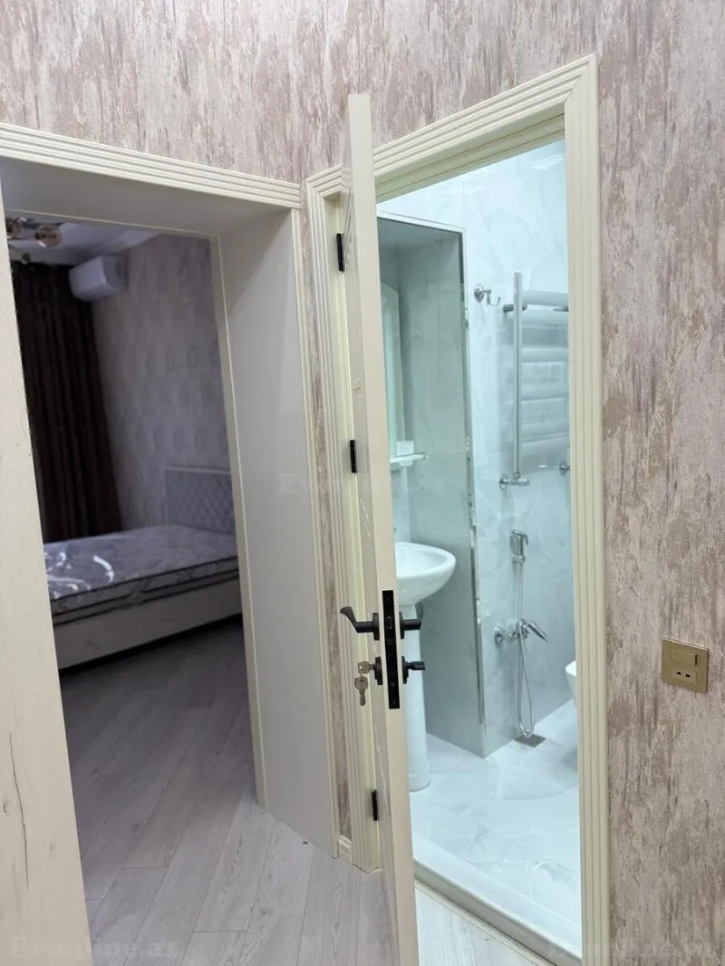 Kirayə verilir 4 otaqlı Mənzil Yeni tikili 130 m² 28 May m. - şəkil 9