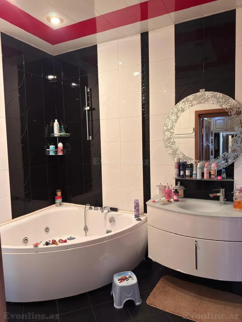 Kirayə verilir 3 otaqlı Mənzil Yeni tikili 130 m² 20 Yanvar m. - şəkil 12