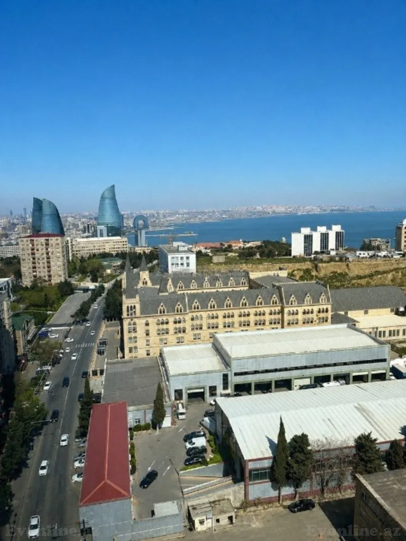 Satılır 3 otaqlı Mənzil Yeni tikili 160 m² Səbail r.