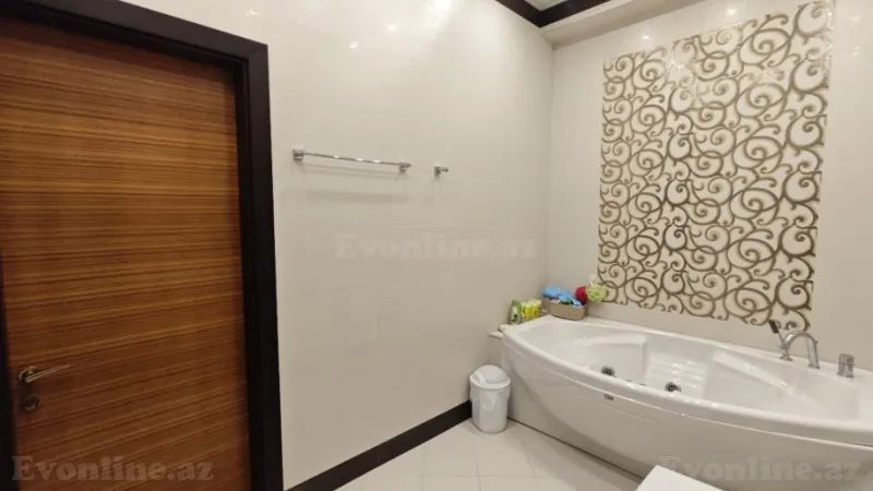 Satılır 4 otaqlı Mənzil Yeni tikili 196 m² 28 May m. - şəkil 26