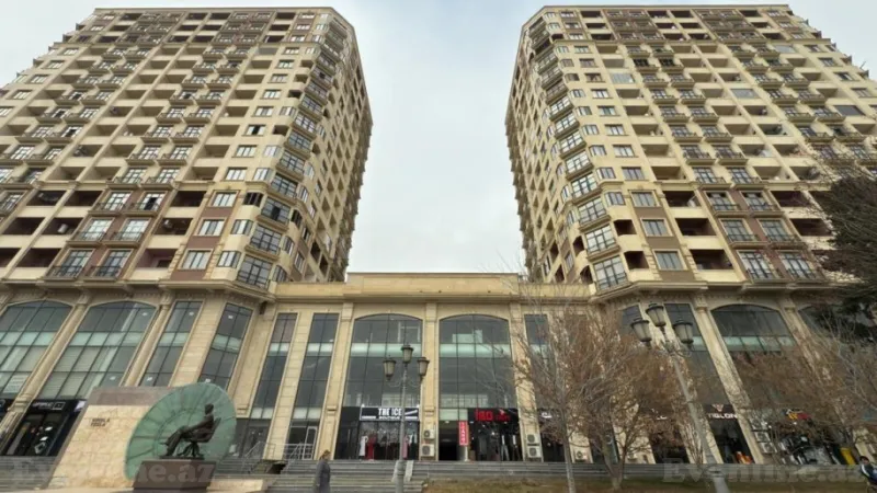 4 otaqlı Mənzil 184 m² 28 May m. Satılır