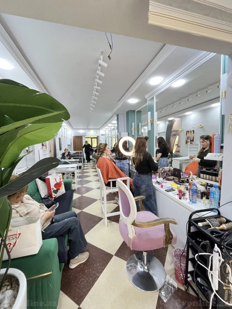 Obyekt 85 m² Xalqlar Dostluğu m. Kirayə verilir