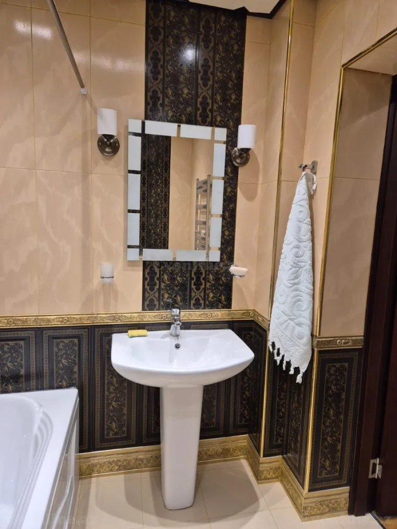 Satılır 2 otaqlı Mənzil Yeni tikili 74 m² Yasamal r. - şəkil 14