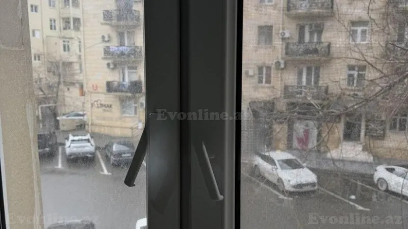 Satılır 2 otaqlı Mənzil Köhnə tikili 66 m² Xətai m. - şəkil 3