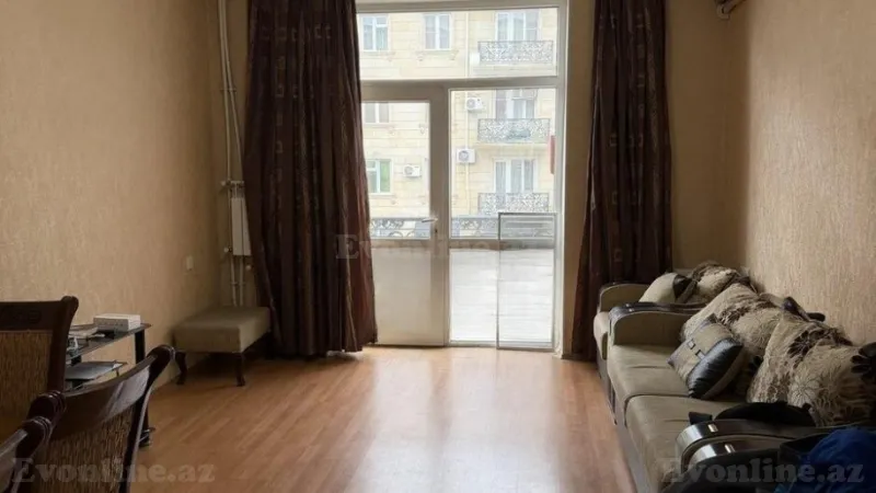 Satılır 2 otaqlı Mənzil Köhnə tikili 66 m² Xətai m. - şəkil 8