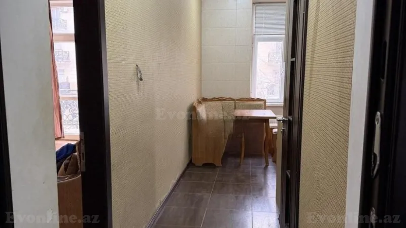 Satılır 2 otaqlı Mənzil Köhnə tikili 66 m² Xətai m. - şəkil 13