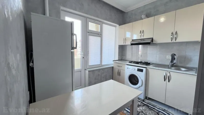 Kirayə verilir 3 otaqlı Mənzil Köhnə tikili 80 m² Xətai r. - şəkil 4