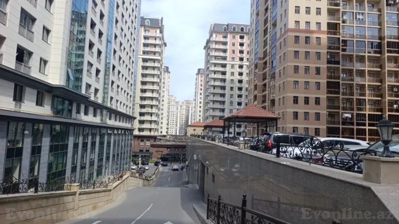 Satılır 3 otaqlı Mənzil Yeni tikili 162 m² Yasamal - şəkil 2