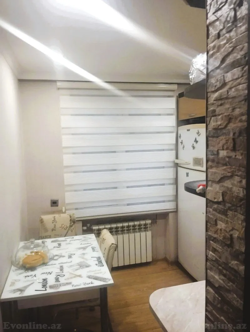 Satılır 3 otaqlı Mənzil Köhnə tikili 75 m² Yasamal - şəkil 3