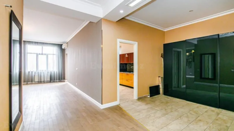 Satılır 3 otaqlı Mənzil Yeni tikili 153 m² Nizami m. - şəkil 22