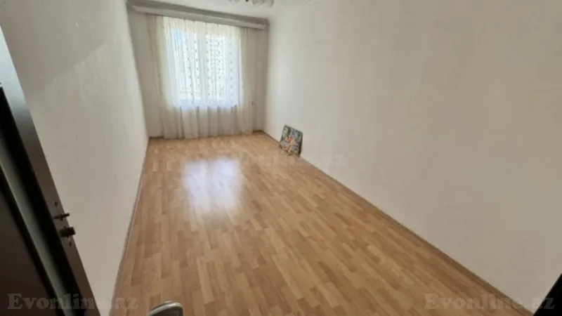 Satılır 3 otaqlı Mənzil Köhnə tikili 70 m² İnşaatçılar m. - şəkil 5