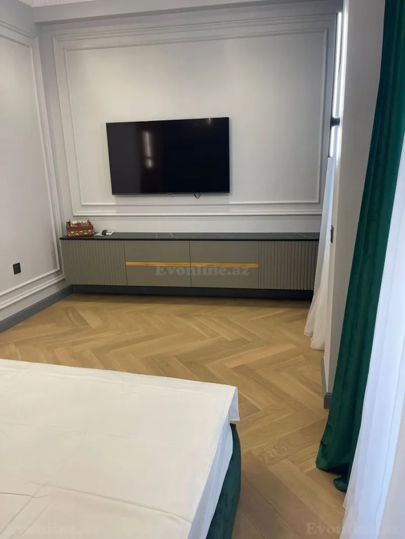 Satılır 2 otaqlı Mənzil Yeni tikili 105 m² İçərişəhər m. - şəkil 9