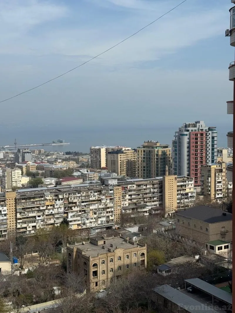 Satılır 4 otaqlı Mənzil Yeni tikili 181 m² Elmlər Akademiyası m. - şəkil 2