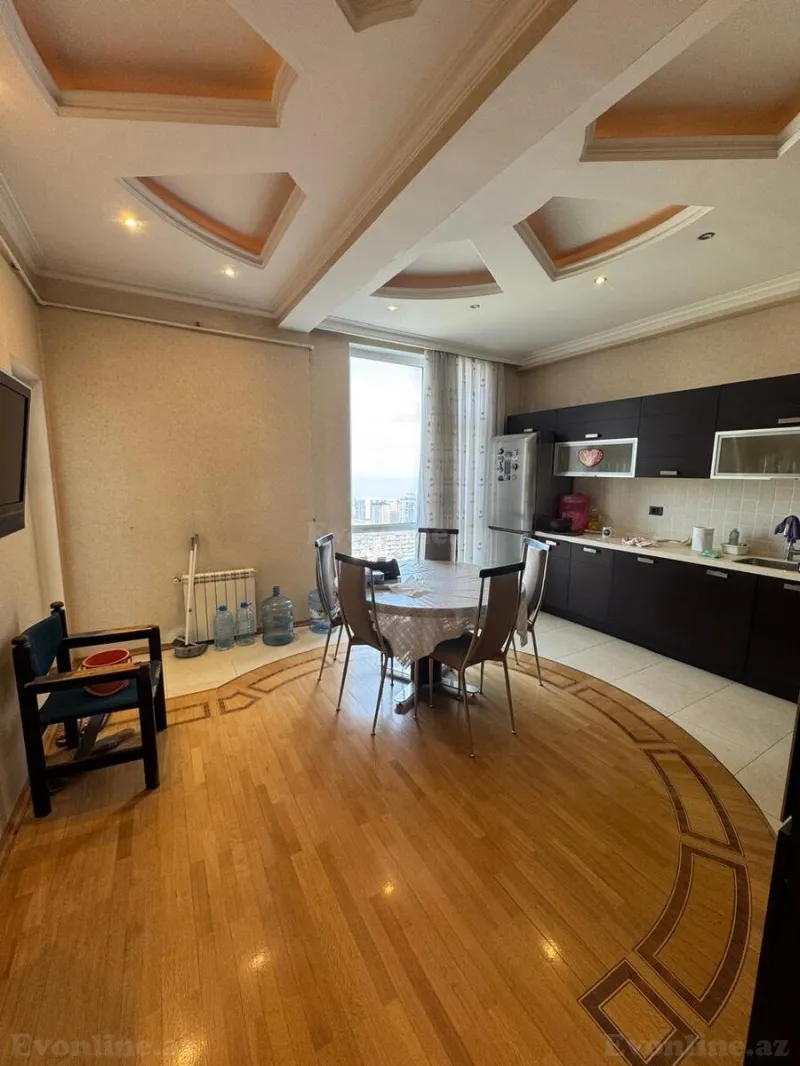 Satılır 4 otaqlı Mənzil Yeni tikili 181 m² Elmlər Akademiyası m. - şəkil 7