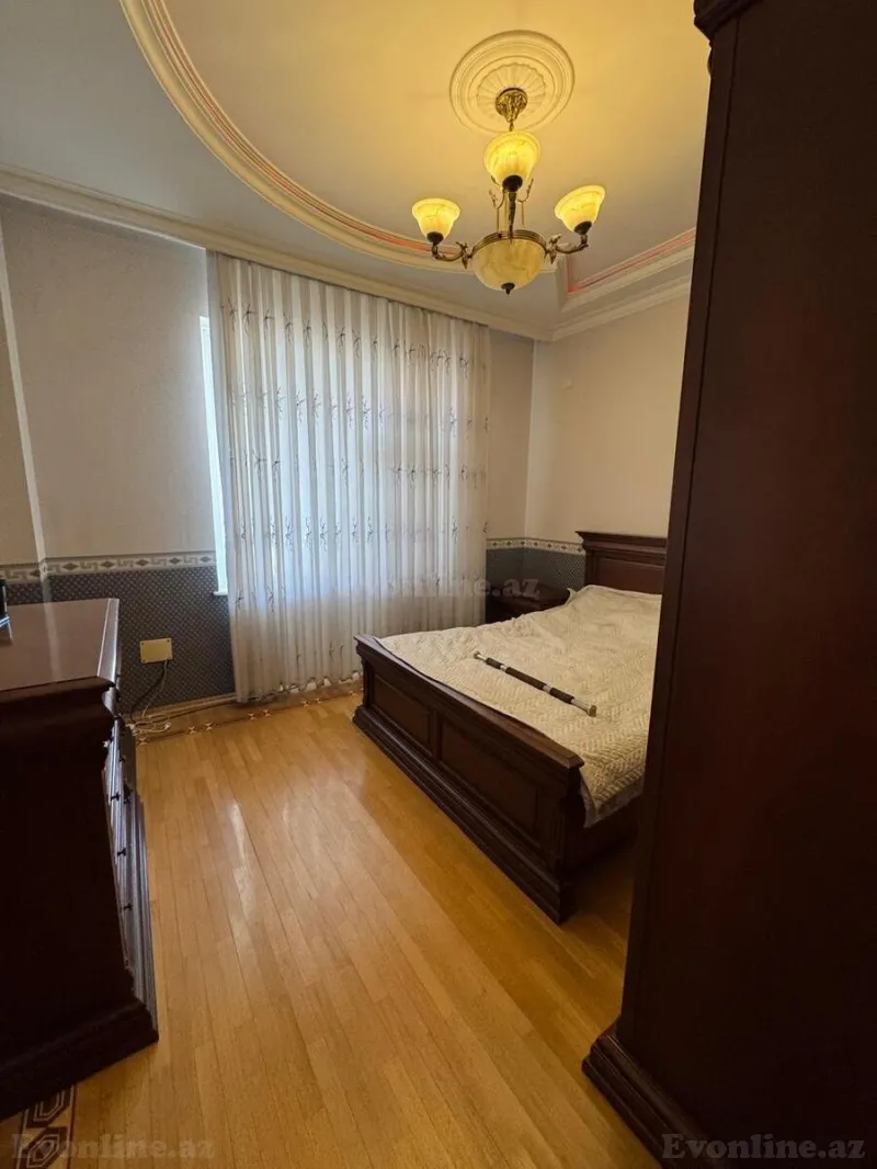 Satılır 4 otaqlı Mənzil Yeni tikili 181 m² Elmlər Akademiyası m. - şəkil 13