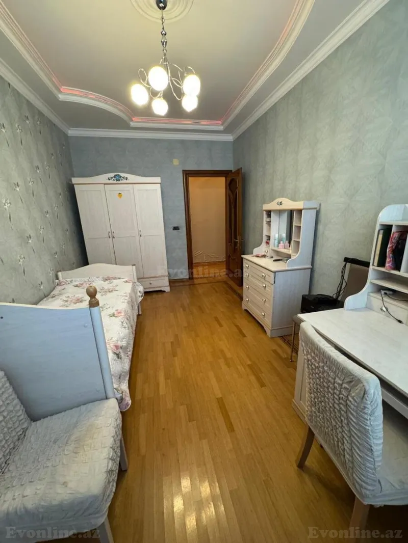 Satılır 4 otaqlı Mənzil Yeni tikili 181 m² Elmlər Akademiyası m. - şəkil 15