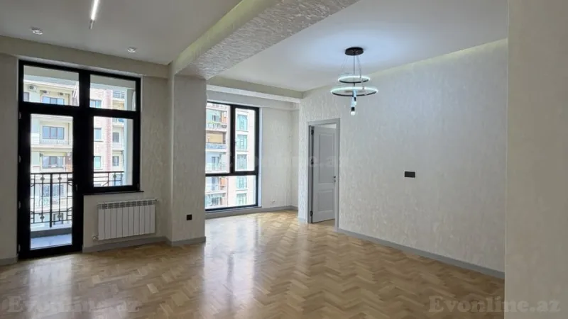 Satılır 4 otaqlı Mənzil Yeni tikili 117 m² Gənclik m. - şəkil 2