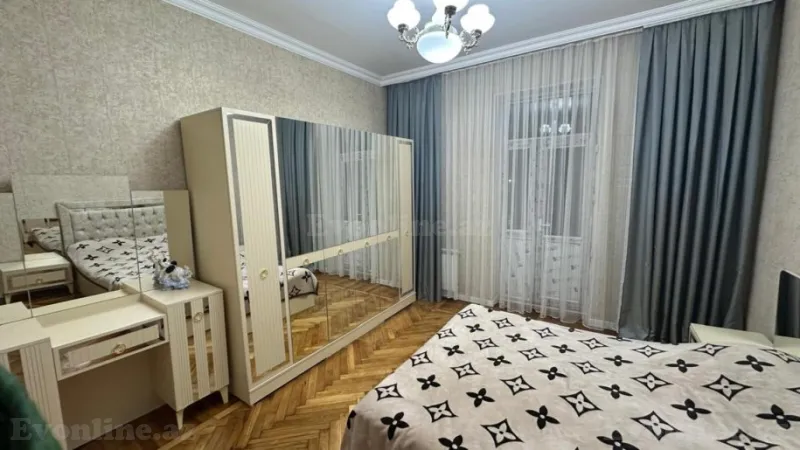 Kirayə verilir 2 otaqlı Mənzil Köhnə tikili 65 m² Nərimanov r. - şəkil 4