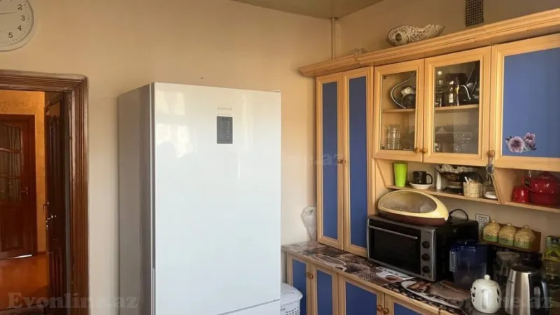 Satılır 4 otaqlı Mənzil Köhnə tikili 95 m² Yeni Yasamal - şəkil 4