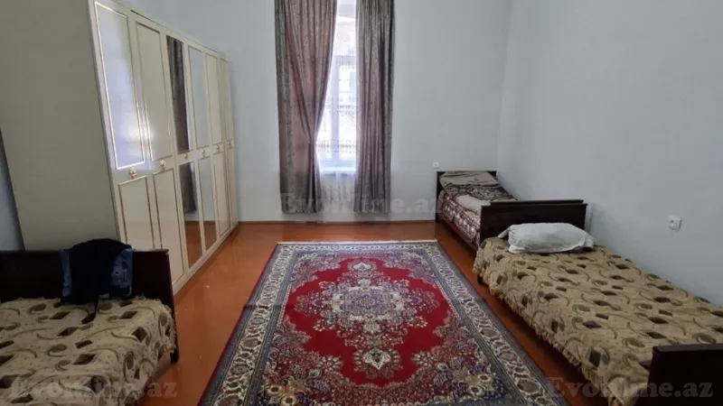 Kirayə verilir 2 otaqlı Mənzil Köhnə tikili 45 m² Sahil m. - şəkil 3