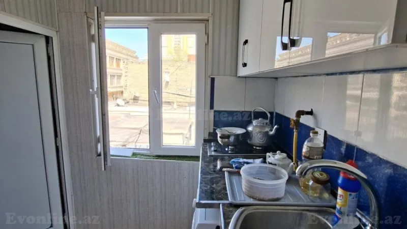 Kirayə verilir 2 otaqlı Mənzil Köhnə tikili 45 m² Sahil m. - şəkil 6