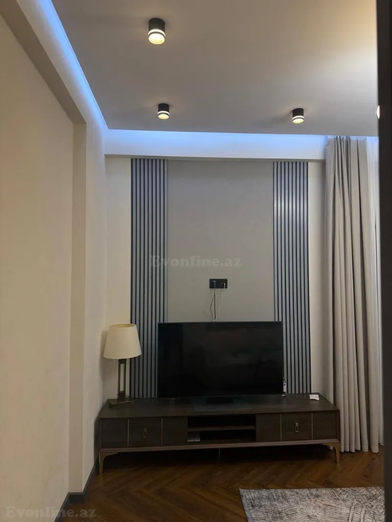 Kirayə verilir 3 otaqlı Mənzil Yeni tikili 80 m² Nərimanov r. - şəkil 10
