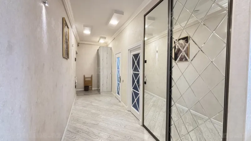 Kirayə verilir 2 otaqlı Mənzil Köhnə tikili 70 m² Sahil m. - şəkil 6