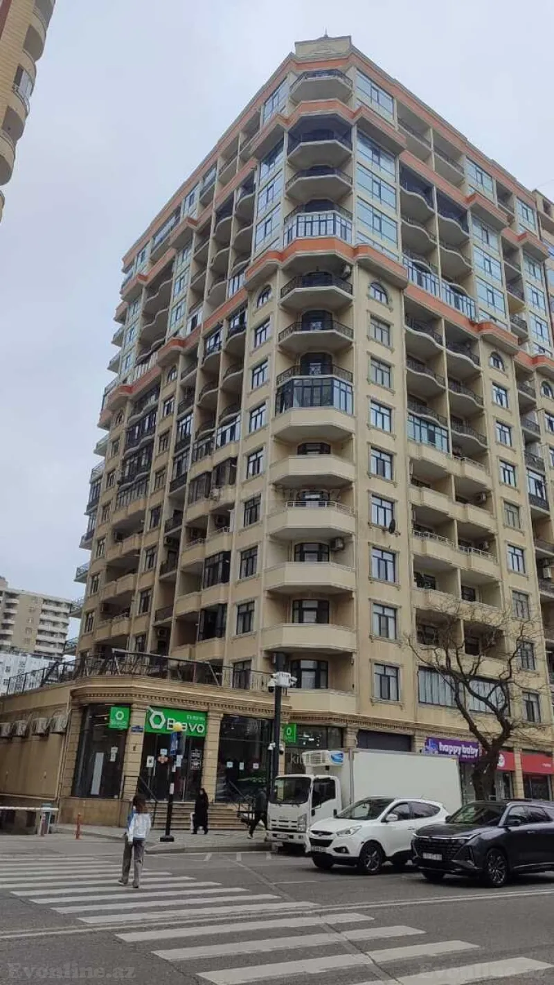 Satılır 4 otaqlı Mənzil Yeni tikili 188.6 m² Elmlər Akademiyası m. - şəkil 2
