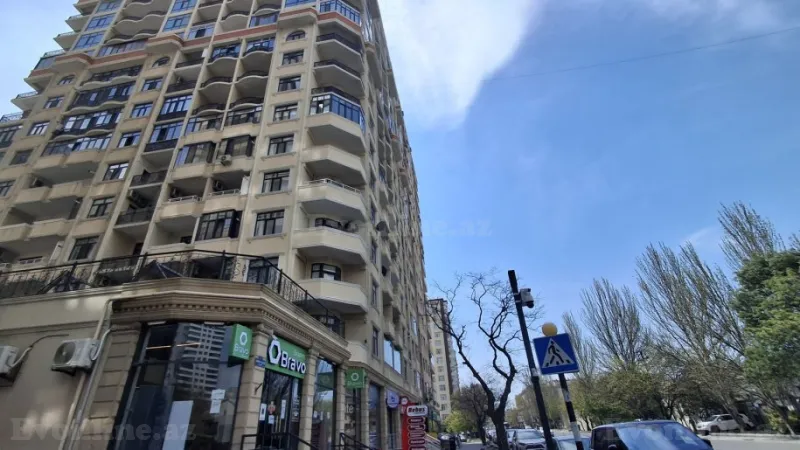 Satılır 4 otaqlı Mənzil Yeni tikili 188.6 m² Elmlər Akademiyası m. - şəkil 3