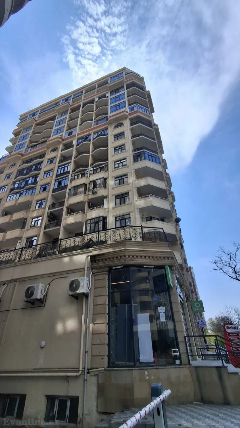Satılır 4 otaqlı Mənzil Yeni tikili 188.6 m² Elmlər Akademiyası m. - şəkil 9