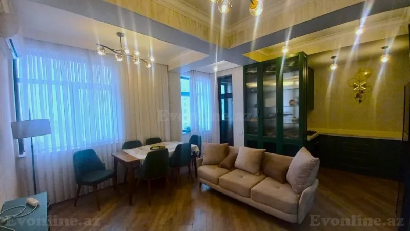 3 otaqlı Mənzil 70 m² Səbail r. Satılır