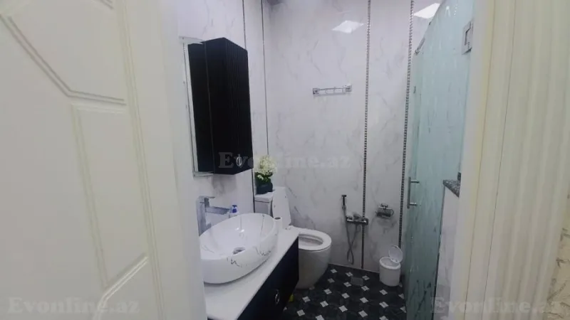 Satılır 3 otaqlı Mənzil Yeni tikili 70 m² Səbail r. - şəkil 16