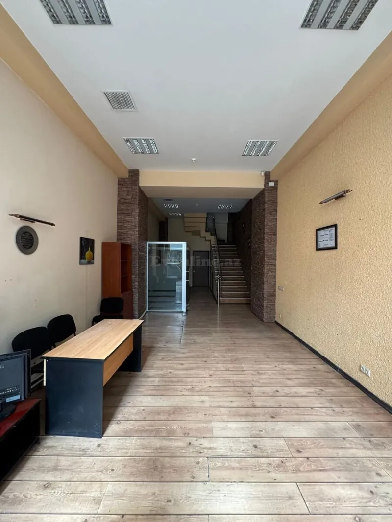 Kirayə verilir Ofis 180 m² Nəsimi r. - şəkil 5