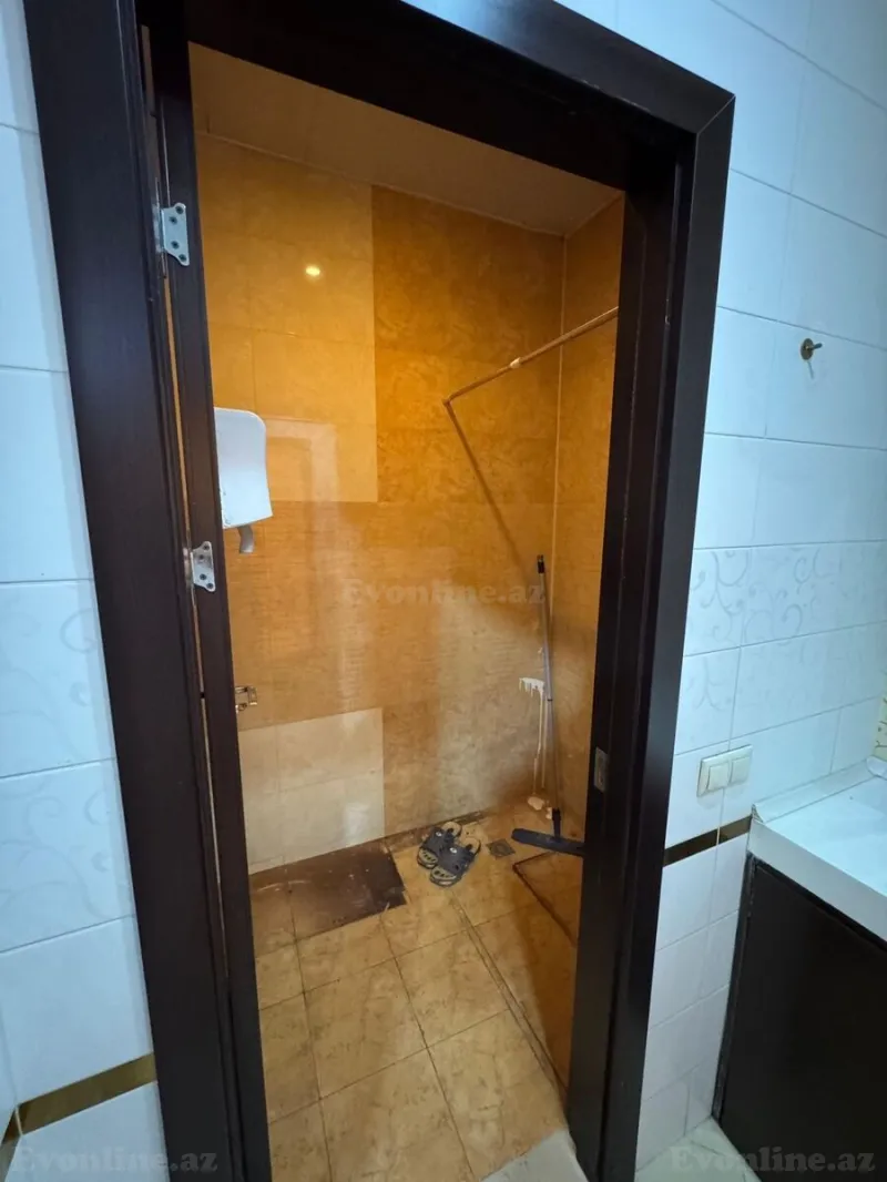 Kirayə verilir Ofis 180 m² Nəsimi r. - şəkil 16