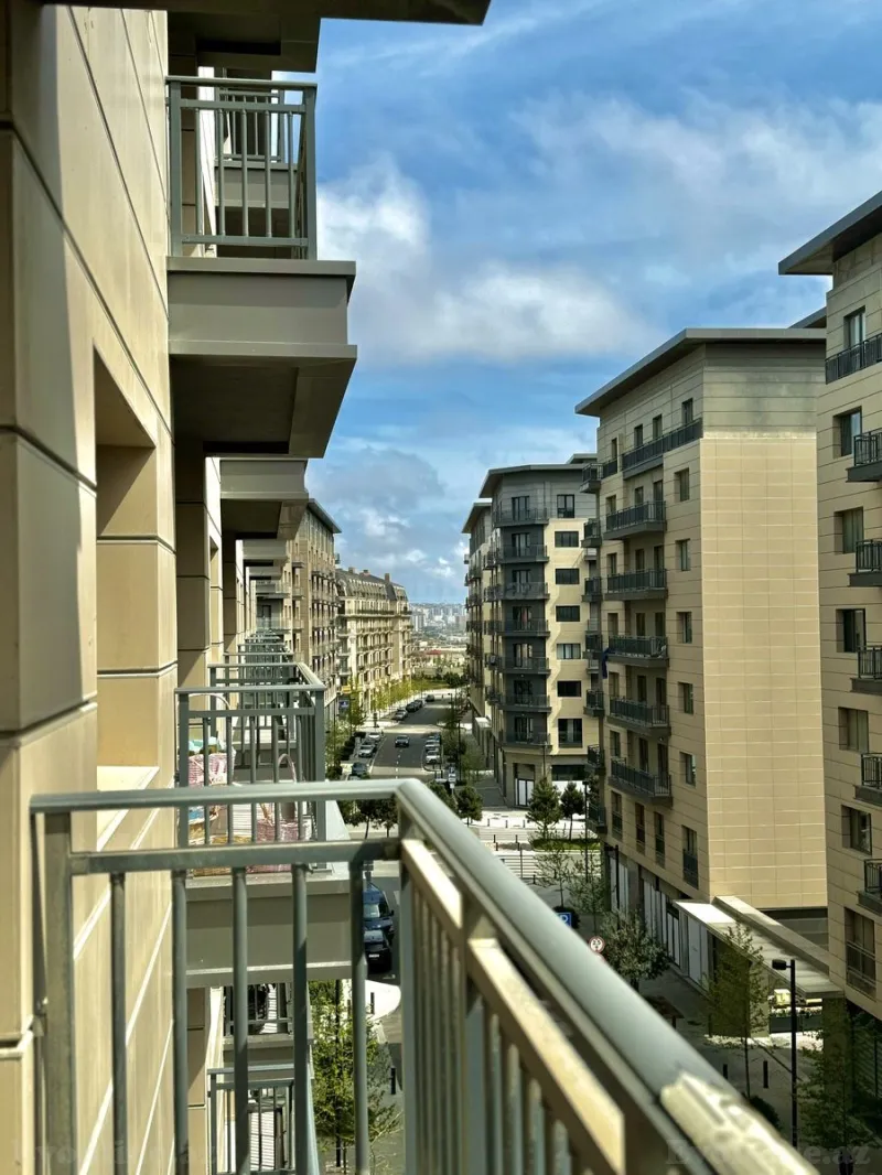 Satılır 3 otaqlı Mənzil Yeni tikili 120 m² Xətai r. - şəkil 2