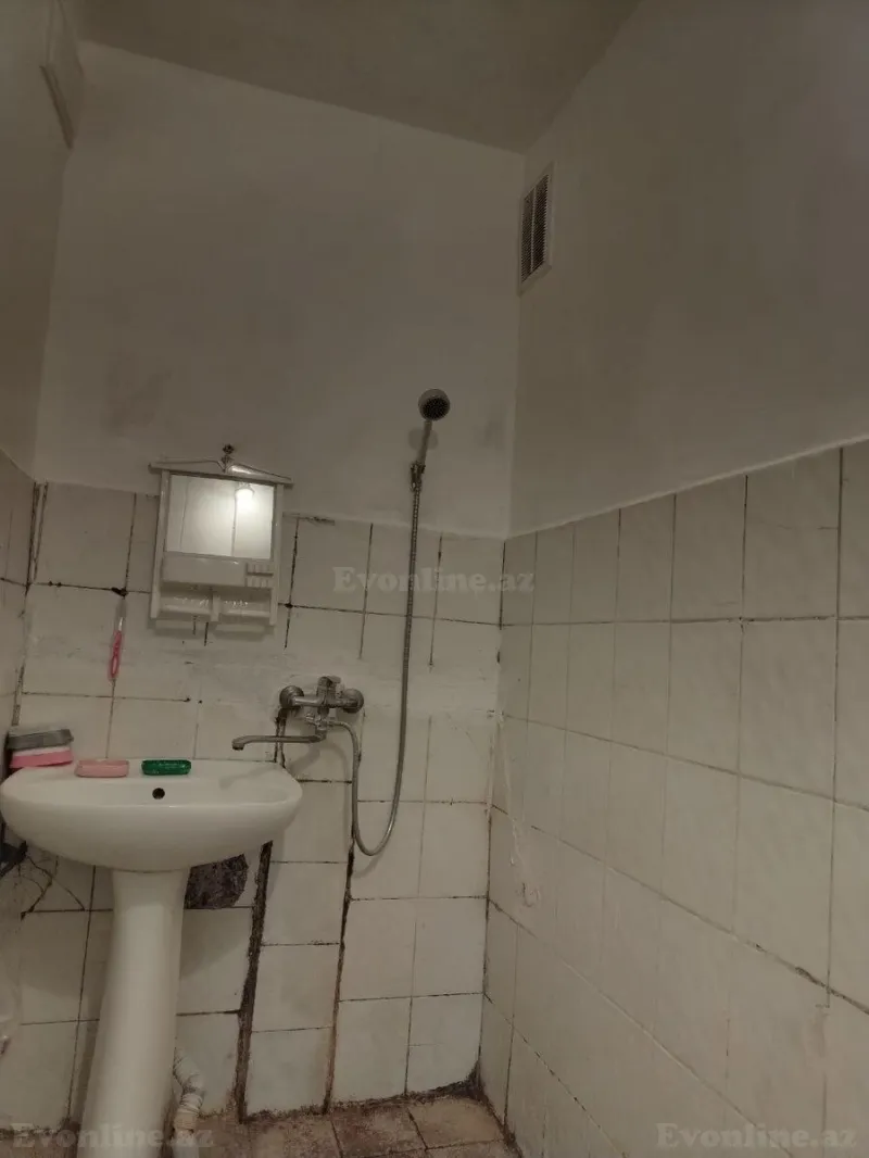 Kirayə verilir 4 otaqlı Mənzil Köhnə tikili 120 m² Yasamal - şəkil 4