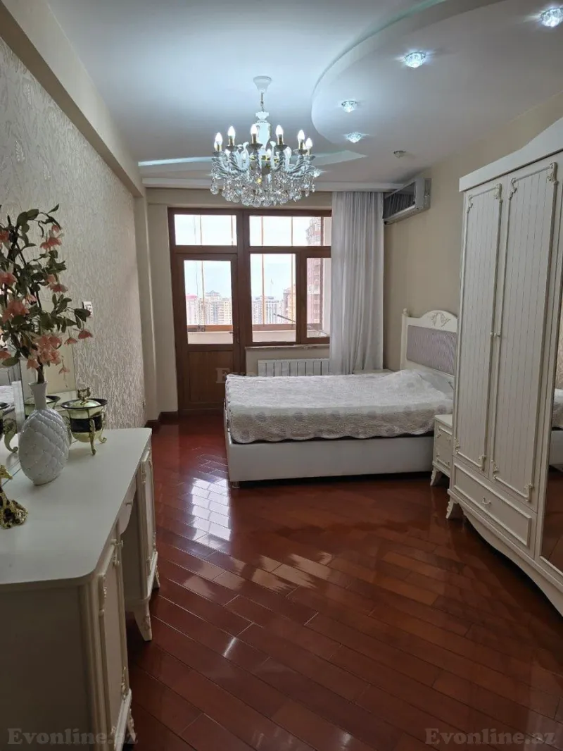 Satılır 3 otaqlı Mənzil Yeni tikili 150 m² Nəsimi r. - şəkil 9