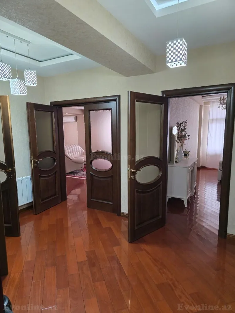 Satılır 3 otaqlı Mənzil Yeni tikili 150 m² Nəsimi r. - şəkil 11