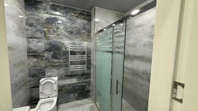Kirayə verilir 3 otaqlı Mənzil Yeni tikili 130 m² Xətai r. - şəkil 8