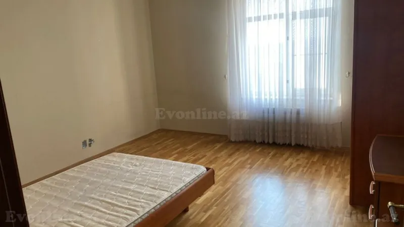 Kirayə verilir 7 otaqlı Mənzil Yeni tikili 400 m² İçərişəhər m. - şəkil 17