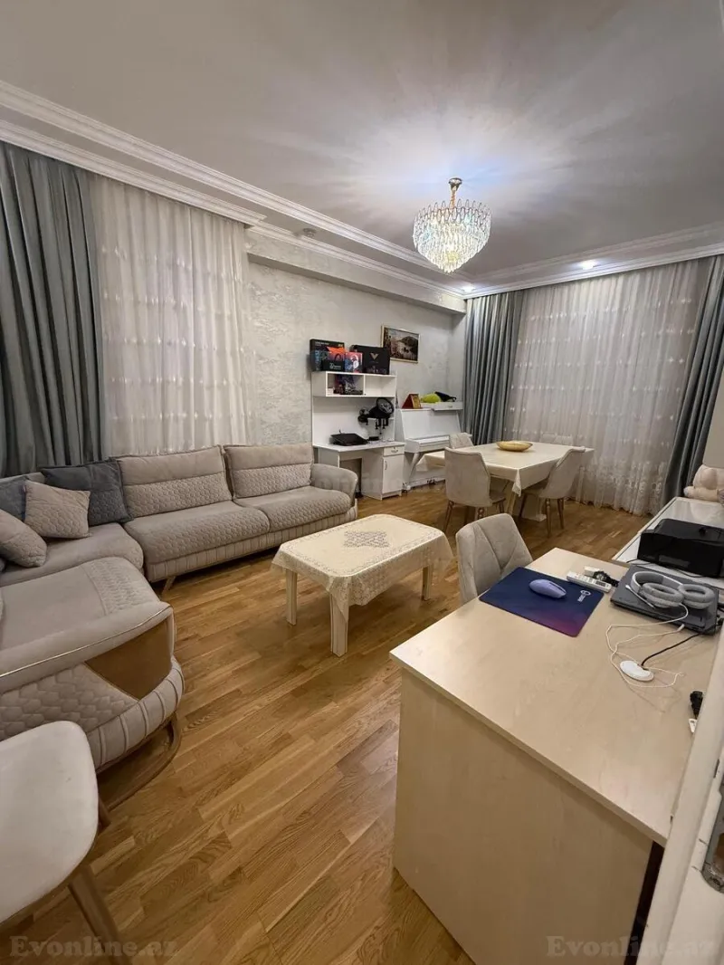 3 otaqlı Mənzil 110 m² Qara Qarayev m. Satılır